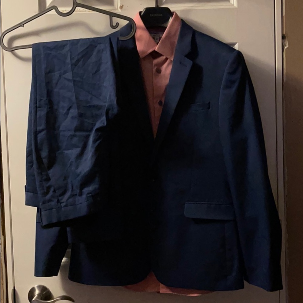 Men’s Blue Suit w/ Pink Shirt